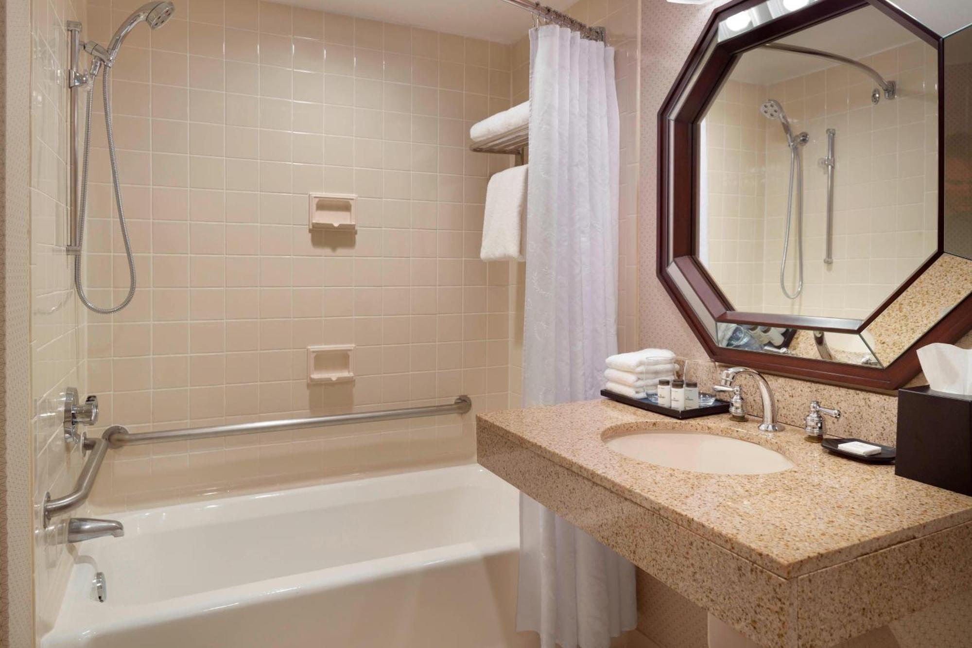 Sheraton Charlotte Airport Kültér fotó